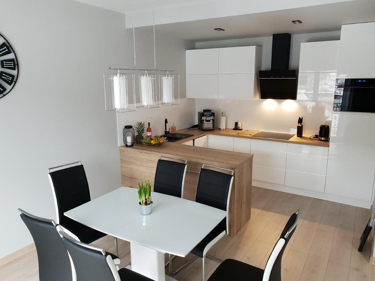 Vera Apartment Swieradow-Zdroj Zakopianska 22 C M10 מראה חיצוני תמונה